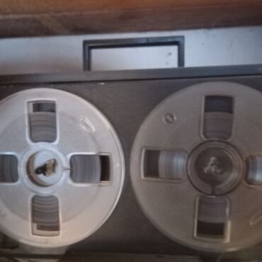 Maqnitofonlar: 1985-ci ilin babin kasetli maqnitafonu satılır. - İşlək vəziyyətdədir — 10