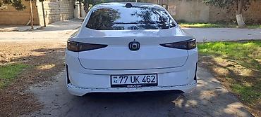 015 satisi: Avatr : 1.5 l | 2024 il Sedan — 2