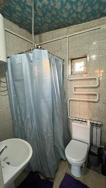 Продажа коттеджей и домов: 🏡 Срочно продаётся 4-к дом в📍ж/м Ак-Ордо1 Локация: Пересечение ул — 5