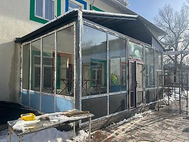 Алюминиевые окна на заказ: Алюминиевое окно на заказ, Тип окна: Стандартные, Витражные, Панорамные, Декоративные особенности: Другие особенности, Бесплатная установка, Без рассрочки — 2