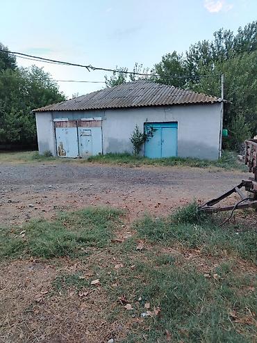 Kənd təsərüfatı heyvanları üçün digər mallar: Ferma/təsərrüfat kompleksi - Heyvandarlıq üçün tikili və açıq — 8
