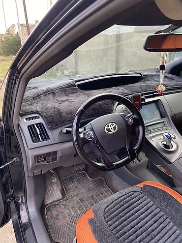 prius qiyməti: Toyota Prius: 1.8 l | 2010 il — 10