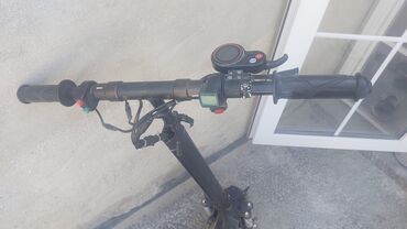 İşlənmiş Elektrik samokat 11", > 1000 Vt, > 45 km/s
