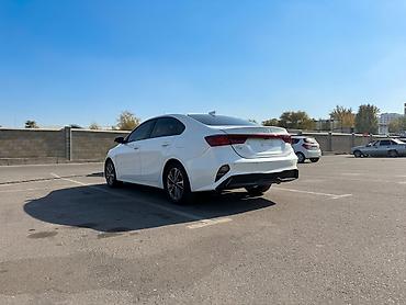 машина без права: Kia K3: 2021 г., 1.6 л, Вариатор, Бензин — 5