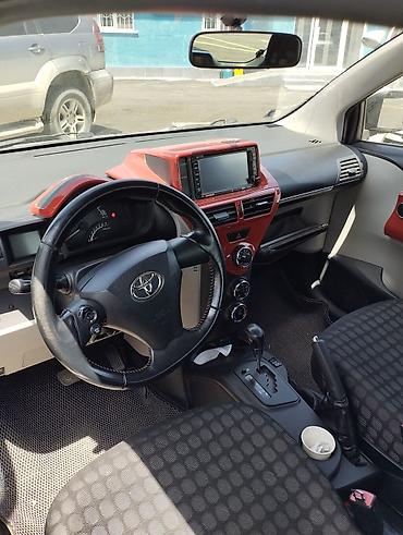 iq: Toyota iQ: 2012 г., 0.1 л, Автомат, Бензин, Хэтчбэк — 6
