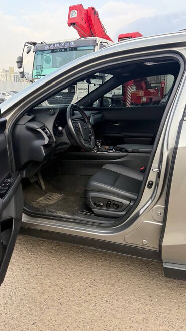 Lexus: Lexus : 2021 г., 2 л, Автомат, Гибрид, Кроссовер — 16