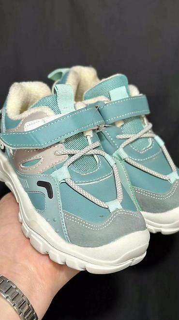 Ботинки и ботильоны: Срочно продаются. Скидка . Акция. Женские челси на массивной подошве — 6