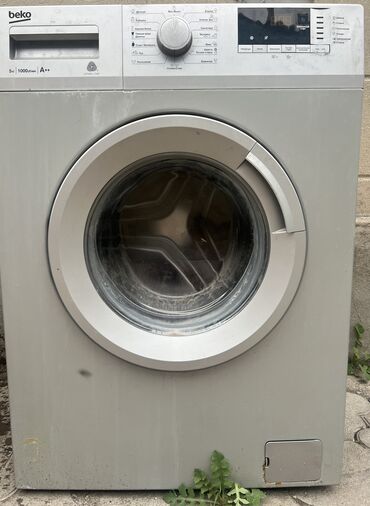 куплю бу стиральную машинку: Стиральная машина Beko, Б/у, Автомат, До 5 кг, Компактная