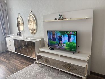 набор инструментов: Zərif klassik üslubda qonaq otağı mebel dəsti - TV stendi və — 1