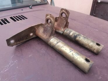 Auto delovi: Nosaci zadnjeg branika Lada 2104 Karavan. Polovno, ocuvano. Skinuto sa — 3