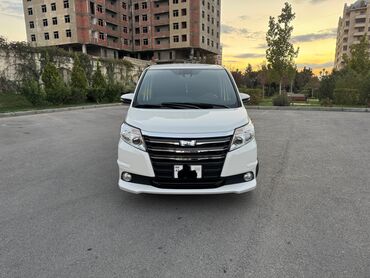 oka masin ucuz qiymete: Toyota Noah: 1.8 l | 2016 il Van/Minivan