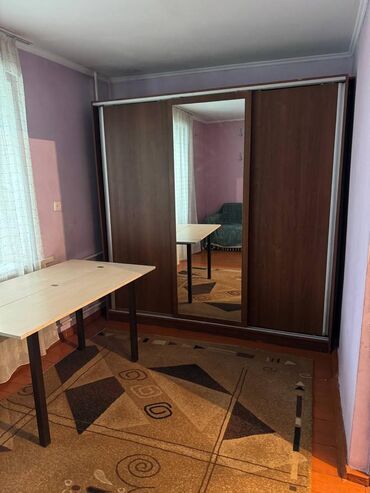 2 комнатная квартира продаю: 2 комнаты, 40 м², 104 серия, 2 этаж, Косметический ремонт