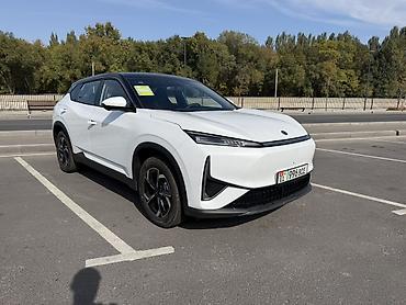 wuling mini ev: Dongfeng : 2026 г., Автомат, Электромобиль, Кроссовер — 2