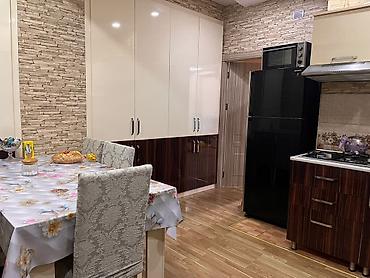 ağ seher: 3 otaqlı, Yeni tikili, 132 kv. m — 8