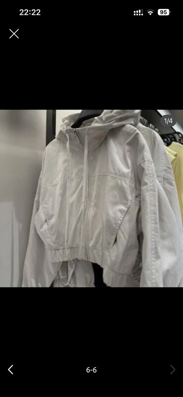 Digər kişi ayaqqabıları: Zara qadın kapişonlu kurtka 
bir neçe defe geyilib — 16