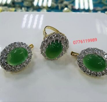 Zərgərlik dəstləri: Dəstə daxildir: Üzük, Sırğa, Gümüş — 3