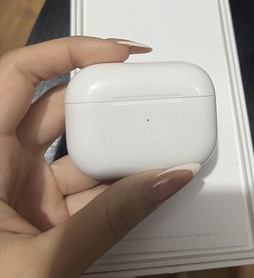 bluetooth qulaqlıqlar: Airpods pro 3 çox az işlənib