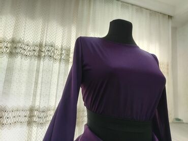 Ziyafət donları: Bənövşəyi rəngdə zərif ziyafət/libas - Model: uzun ətəkli, tam qollu — 15