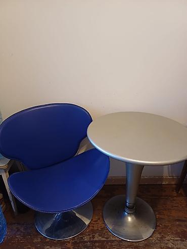 kafe stul: Qonaq otağı üçün, İşlənmiş, Açılmayan, Yumru masa — 1