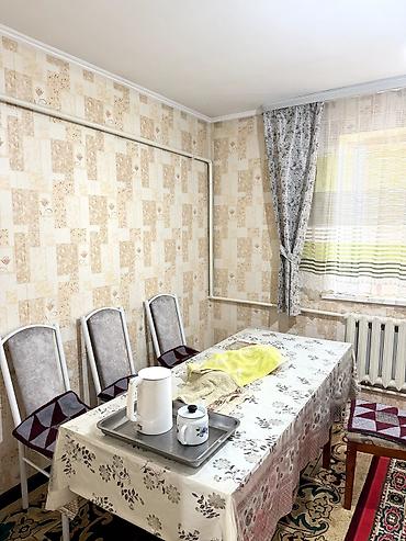 Продажа коттеджей и домов: 2 комнаты, 84 м², 6 соток, Бишкек, Кара-Жыгач ж/м Собственник — 17