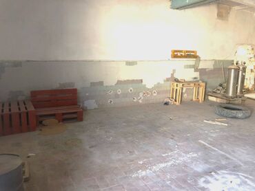 Anbar və emalatxanalar: Sumqayıt şəhəri, “Bakı-Sumqayıt” şossesi, “Sumqayıt” sözünə yaxın əsas — 9