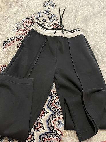 Другая мужская одежда: Продаю пакет вещей за 1000с
Размеры мужские M,L
Размеры женские Xs,S — 8