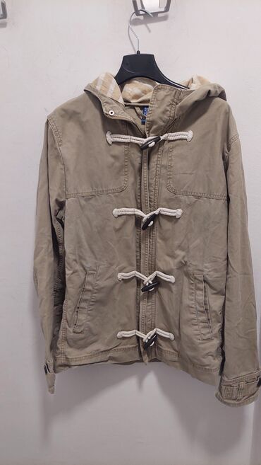 Ostale jakne, kaputi, prsluci: Zenske jakne za prelazan period. Cena po komadu 400Prve dve su M-38,a — 7