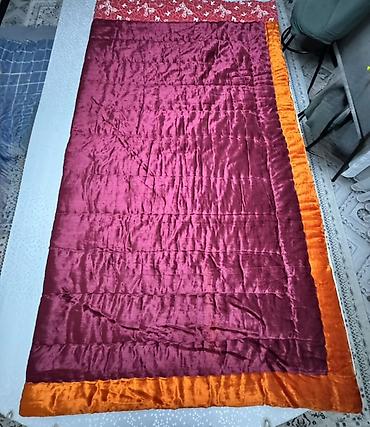 bed sheets: Б/У Эки кишилик тукабадан тигилген Эки кишилик жууркан . Тукабасы — 2