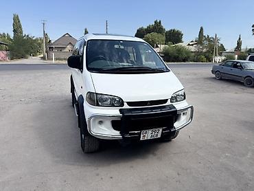 мицу биси: Mitsubishi Space Gear: 1997 г., 3 л, Автомат, Бензин, Минивэн — 3