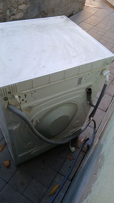 Paltaryuyan maşınlar: Paltaryuyan maşın Bosch, 6 kq, Ünvandan götürmə — 8