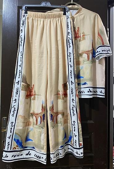 Köynək və şalvar dəstləri ölçülər L-40. XL-42 - Rəng/naqxış: Krem