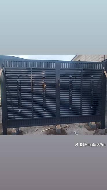 Распашные ворота: Металлические ворота и калитки с жалюзийными и коваными элементами. - — 4