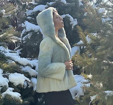 Шубы: Шуба, Норка, Короткая модель, С капюшоном, 3XL — 6