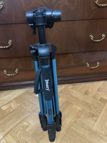 Другие аксессуары для фото/видео: Продаю ШТАТИВ прочный и практичный на железной ножках Штатив Jmary с — 21