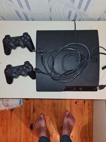 plesteysn 5: Playstation 3 slim 500 gb yaddas 
yaxsi veziyetdedi