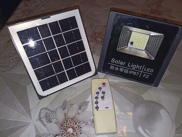 солнечные прожекторы: Солнечный батарейка прожектор