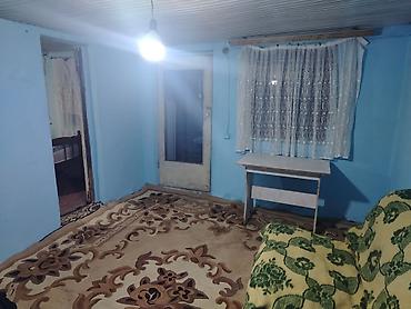 Həyət evləri və villalar: Kirayə verilir: sadə, mebellə təchiz olunmuş kiçik həyət evi - — 3