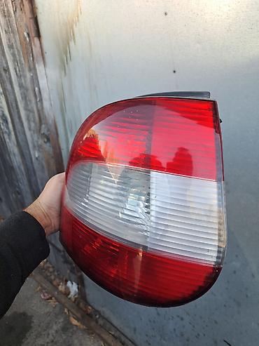 Stop svetla: Desno Stop Svetlo RENAULT Reno Scenic 1 - Facelift Polovno stop — 3