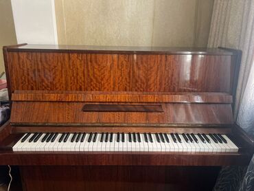 belarus 892 satilir: Piano, Belarus, Akustik, İşlənmiş