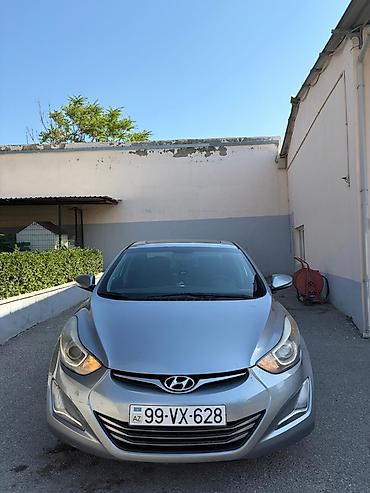 Hyundai: Hyundai Elantra: 1.8 l | 2015 il Sedan — 9