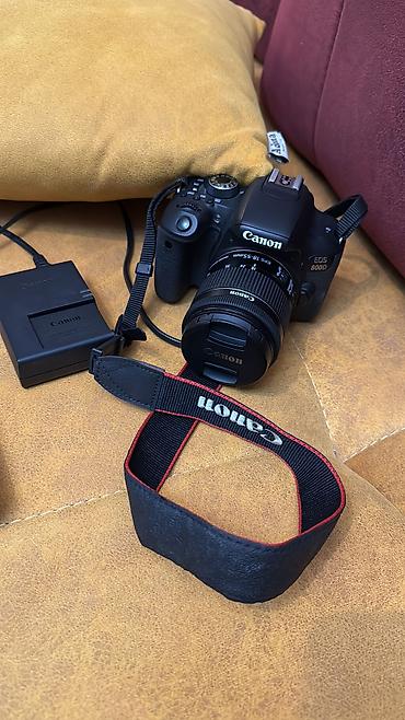 canon 60: Canon EOS 800D DSLR fotoaparat + EF-S 18-55mm IS STM obyektiv - 24.2 — 4