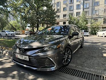 jas: Toyota Camry: 2023 г., 2.5 л, Автомат, Бензин, Седан — 1
