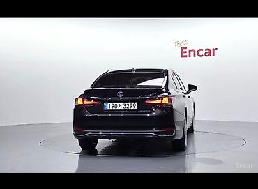 ролер: Lexus ES: 2023 г., 2.5 л, Автомат, Гибрид, Седан — 3