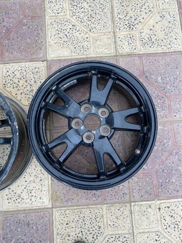 диски на т5: Toyota prius R15 disk 50 azn 1 eded