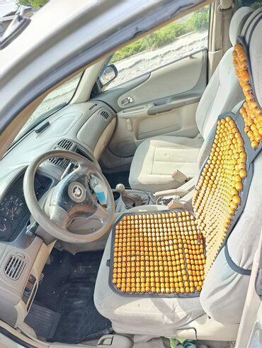 Mazda: Mazda 323: 2002 г., 2 л, Механика, Бензин, Седан — 8