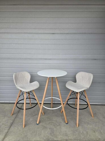 Ostalo: Stolice 9000 — 6