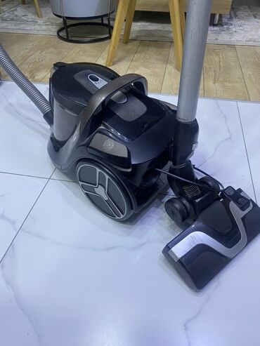 сепоратор запчасти: Пылесос, Tefal, Стандартный, Сухая, Контейнер