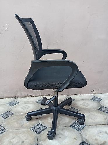 Ofis və oyun kresloları: İşlənmiş, Təkərli, Qolları tənzimlənir, Parça — 3