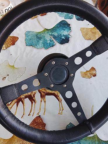 2 el motor fiyatları: Sükan çarxı – idman üslublu, 3 şüalı, universal - Material: qara dəri — 3
