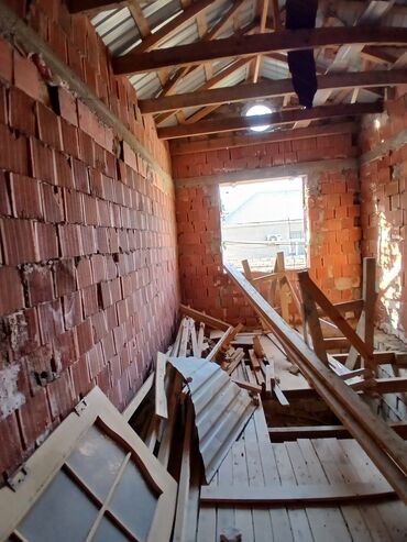 Həyət evləri və villaların satışı: 3 otaqlı, 90 kv. m, Kredit var, Təmirsiz — 18